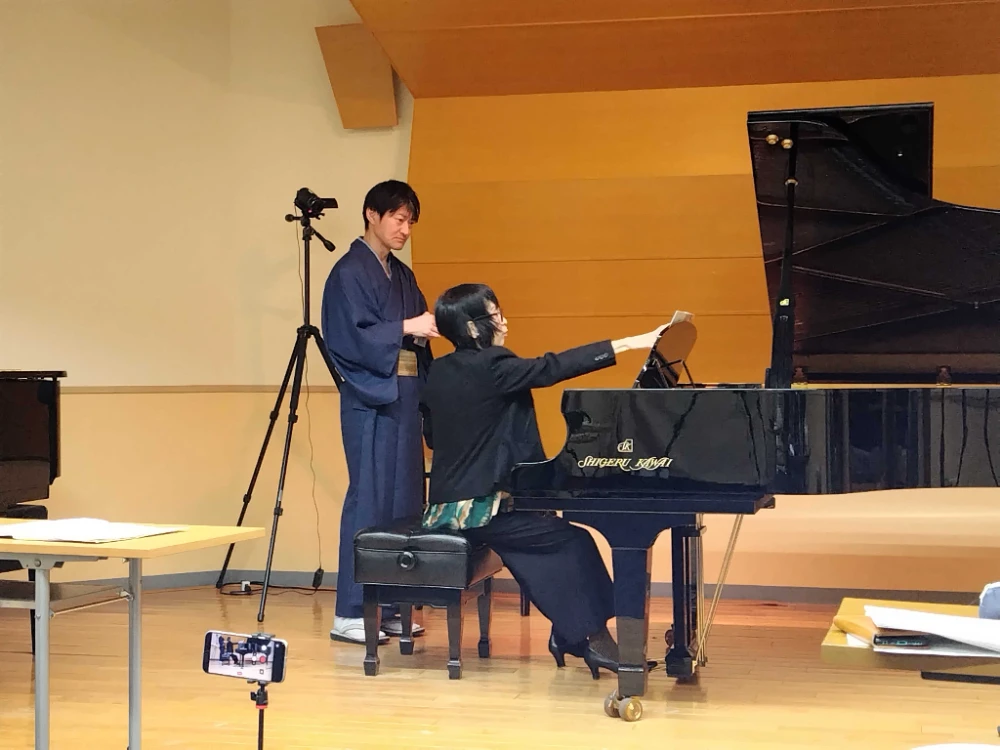 ピアノを弾きながらのアドバイスレッスン